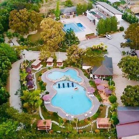 Floating Sanctuary Resort Powered By Cocotel Bulacan Exteriér fotografie