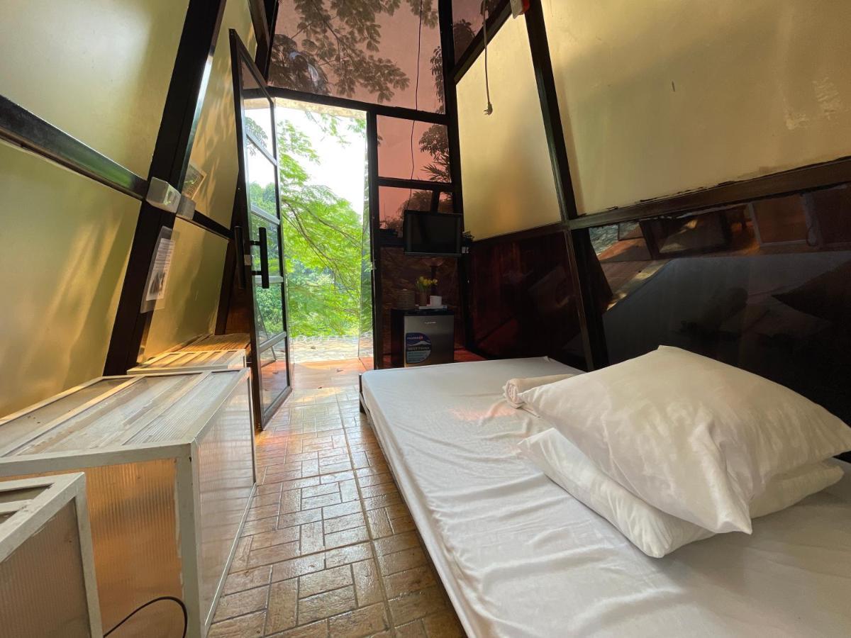Floating Sanctuary Resort Powered By Cocotel Bulacan Exteriér fotografie