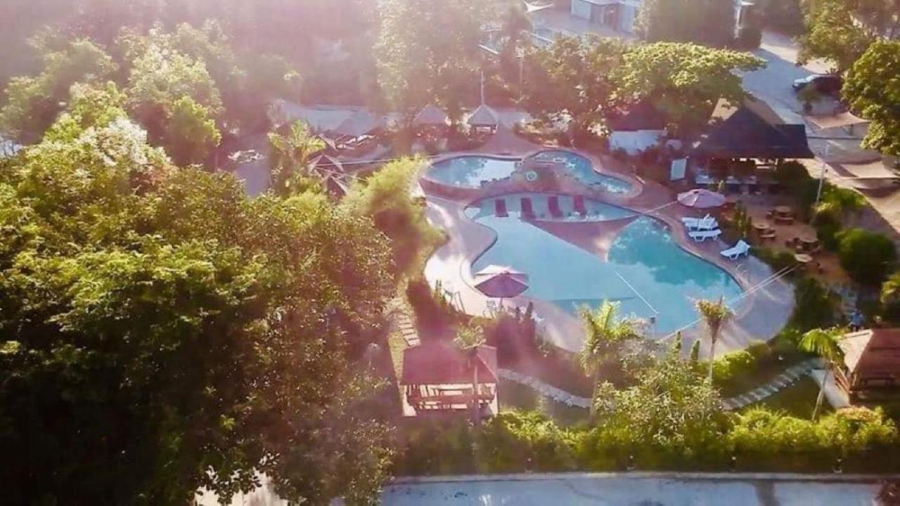 Floating Sanctuary Resort Powered By Cocotel Bulacan Exteriér fotografie